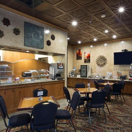 Miles City Hotel & Suites Екстер'єр фото