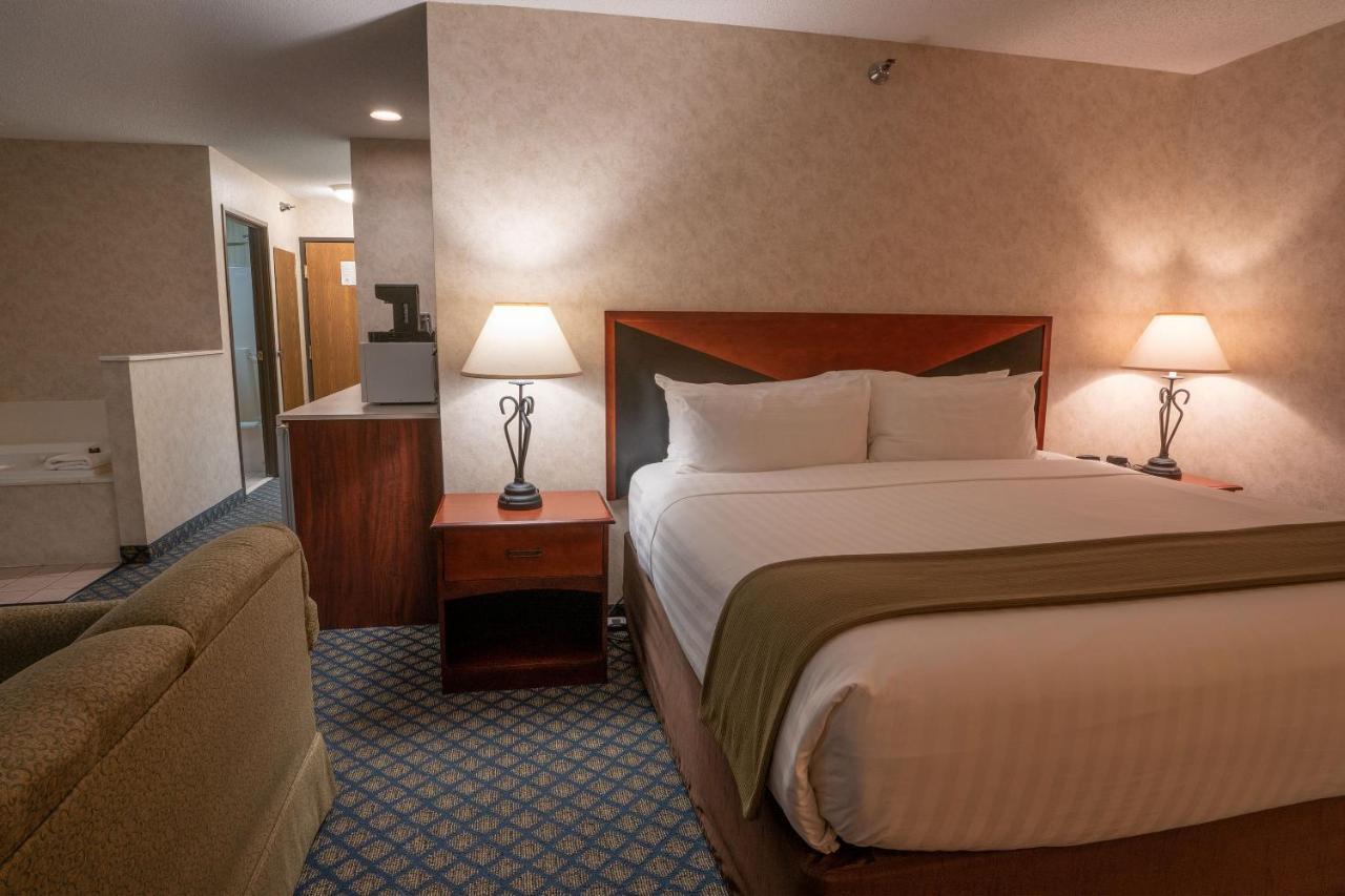 Miles City Hotel & Suites Екстер'єр фото