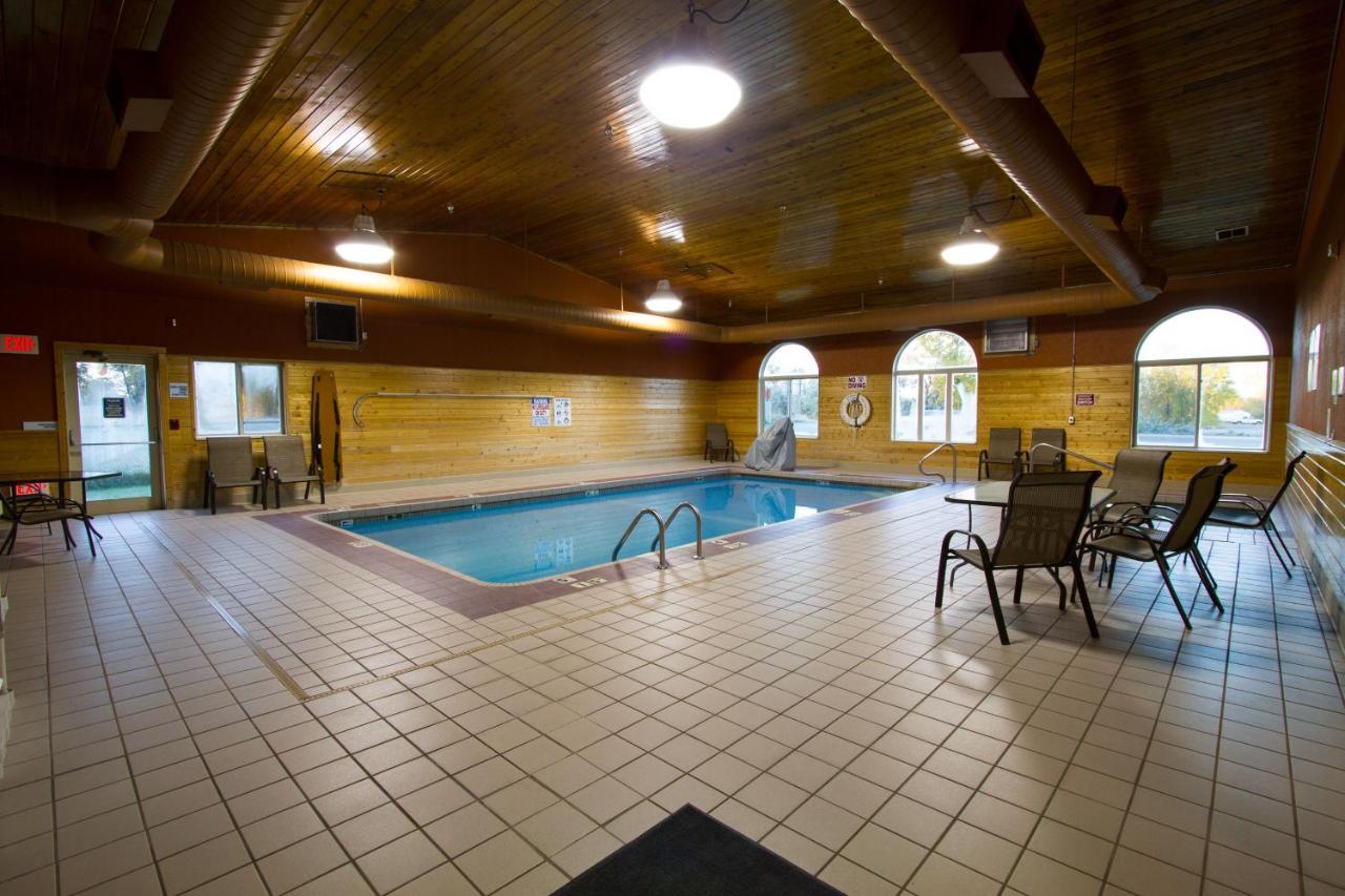Miles City Hotel & Suites Екстер'єр фото