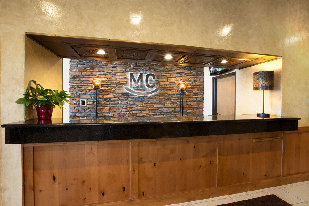 Miles City Hotel & Suites Екстер'єр фото