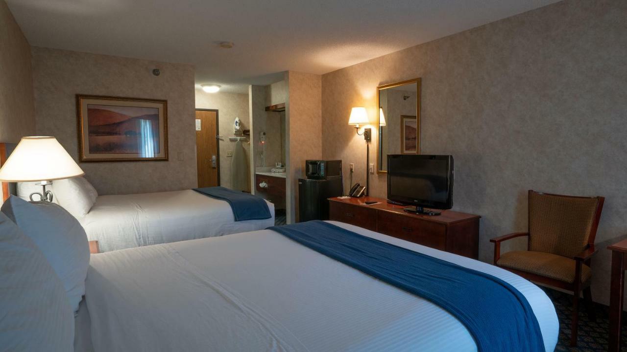 Miles City Hotel & Suites Екстер'єр фото